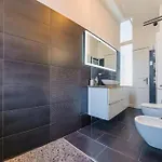 Totu Wajdeloty 5 *