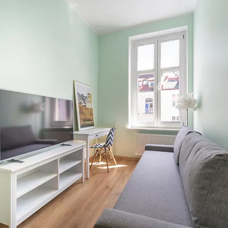 Totu Wajdeloty 5 Хостел